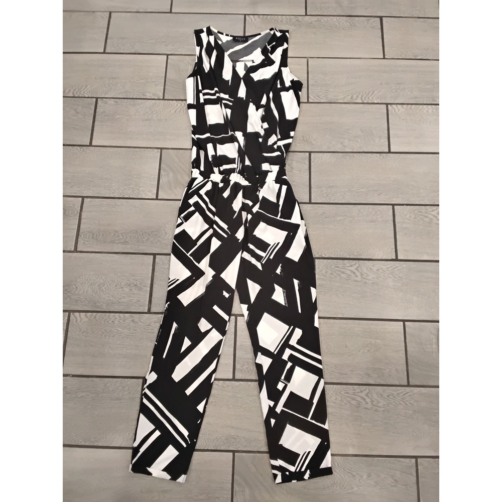 Mohito Collection Womens Black White Geometric Abstract Wrap V-Neck Jumpsuit 36